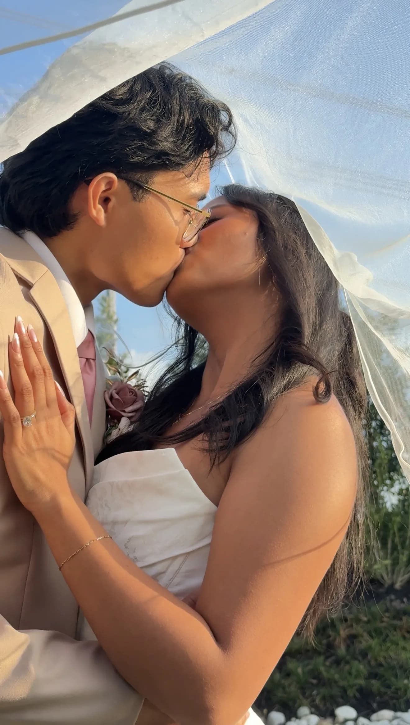 Candid celebration moment by Diamond Behind The Lens